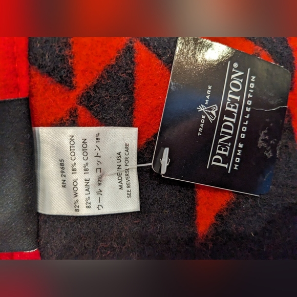 Rare - Pendleton wool blanket, retired Spirit pattern- 90x90 - Picture 9 of 13